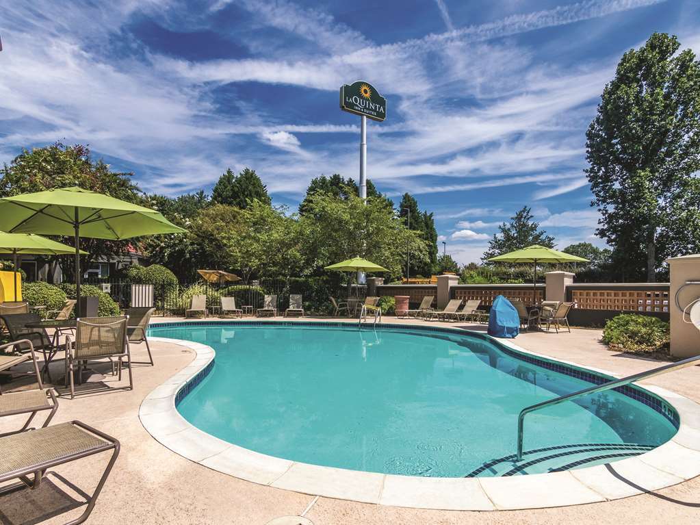 Отель La Quinta By Wyndham Atlanta Конайерс Удобства фото