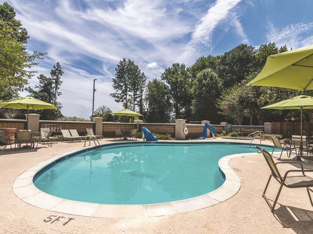 Отель La Quinta By Wyndham Atlanta Конайерс Удобства фото
